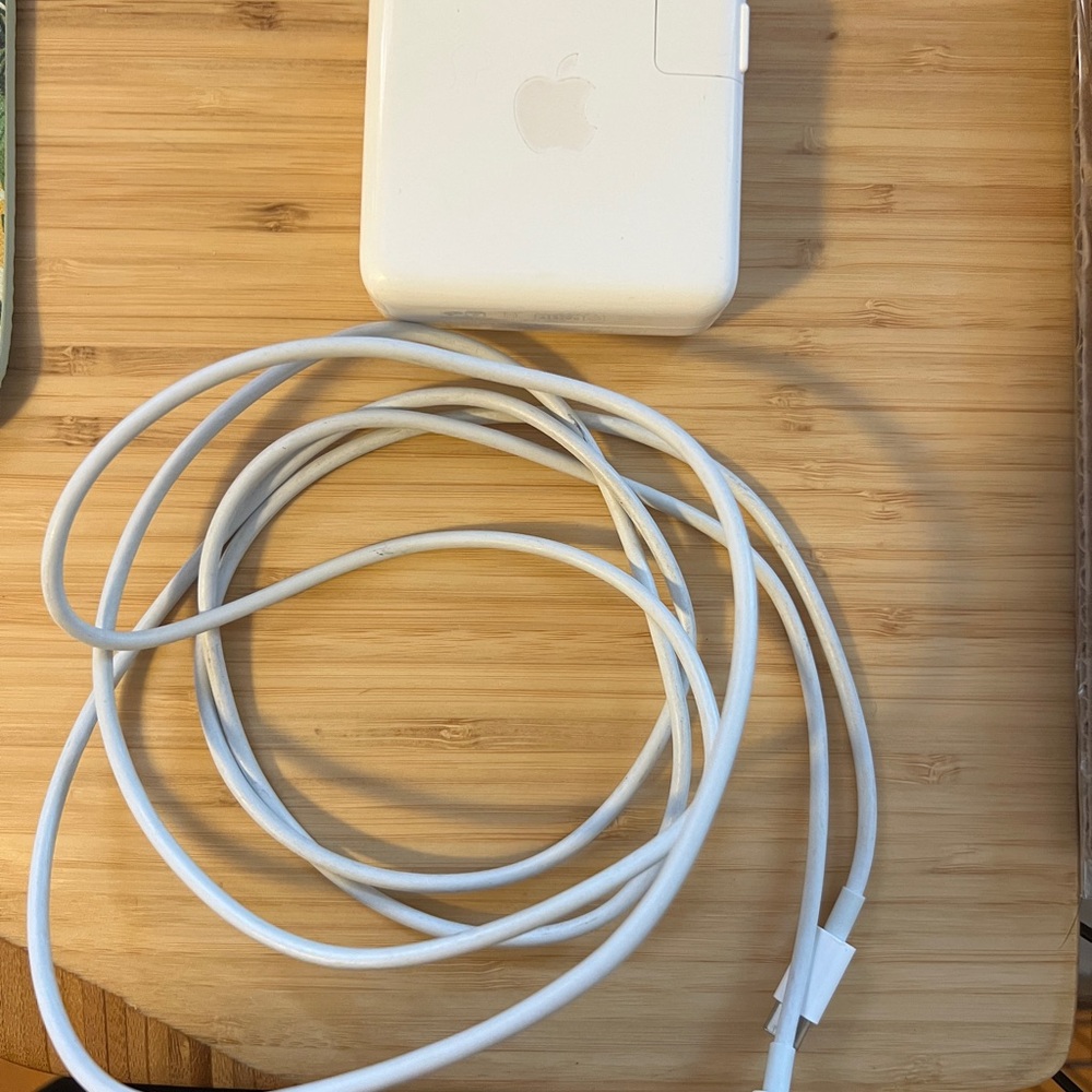Apple White Charging Adapter with Cable